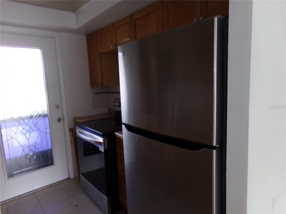 For Sale: $139,000 (2 beds, 2 baths, 855 Square Feet)