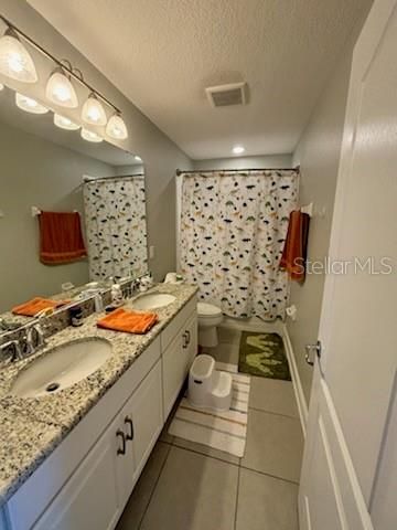 Active With Contract: $2,495 (4 beds, 2 baths, 2486 Square Feet)