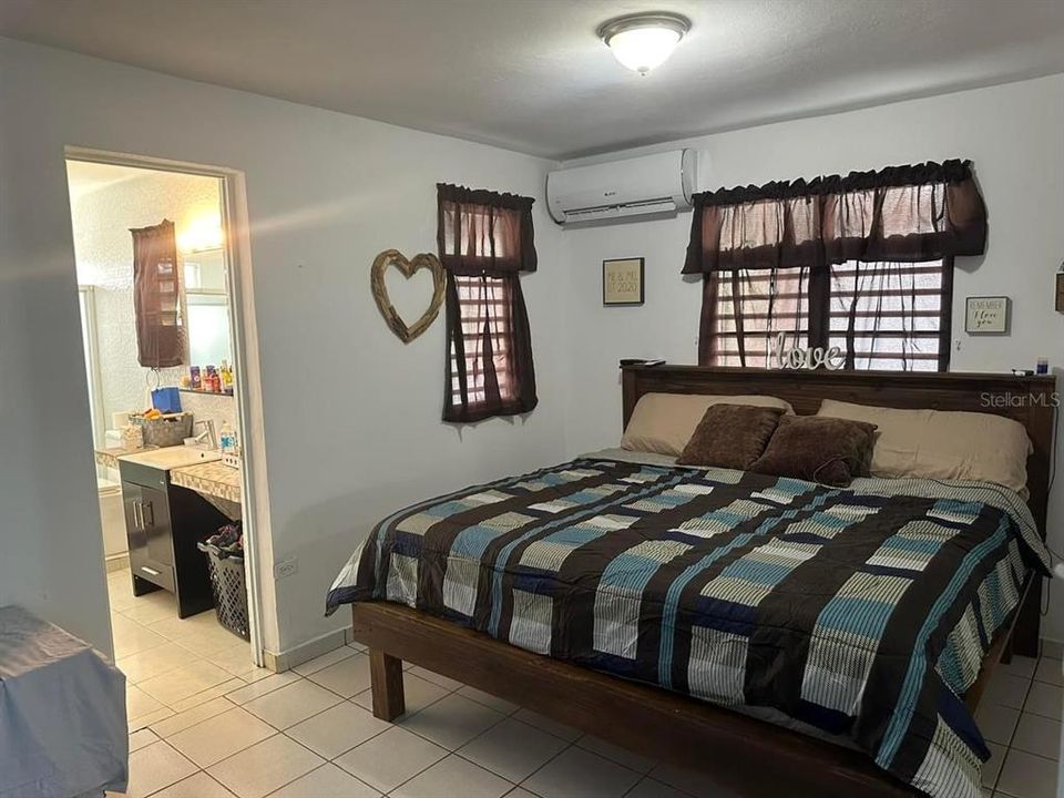 En Venta: $269,000 (3 camas, 3 baños, 1185 Pies cuadrados)