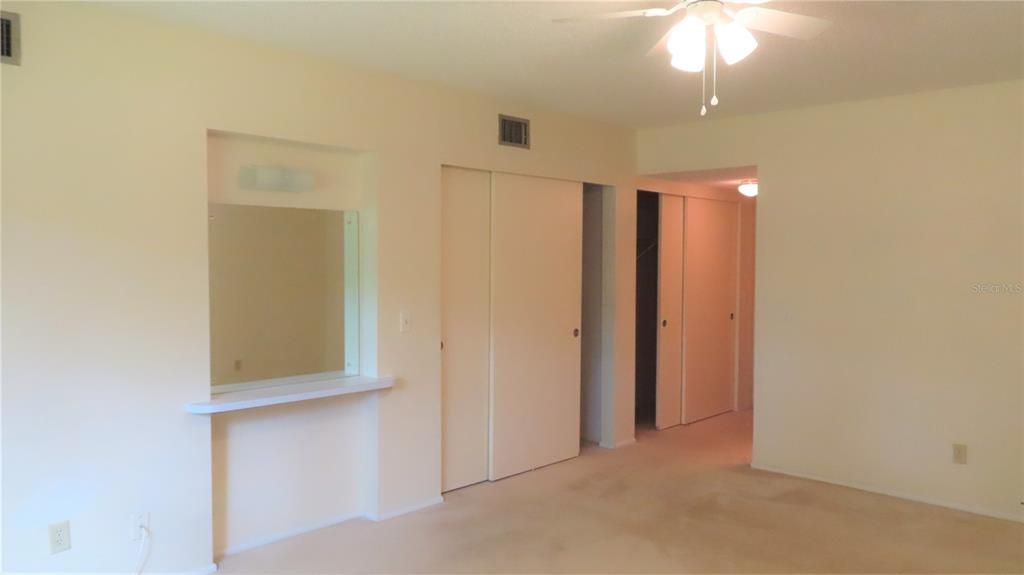 For Rent: $1,700 (2 beds, 2 baths, 1370 Square Feet)