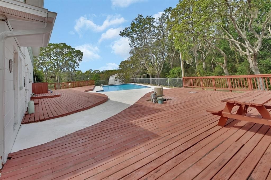 待售: $800,000 (6 贝兹, 3 浴室, 4900 平方英尺)