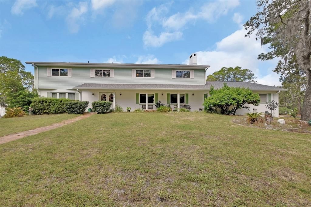 待售: $800,000 (6 贝兹, 3 浴室, 4900 平方英尺)