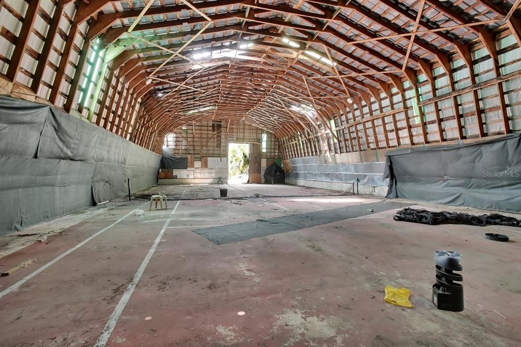 待售: $800,000 (6 贝兹, 3 浴室, 4900 平方英尺)