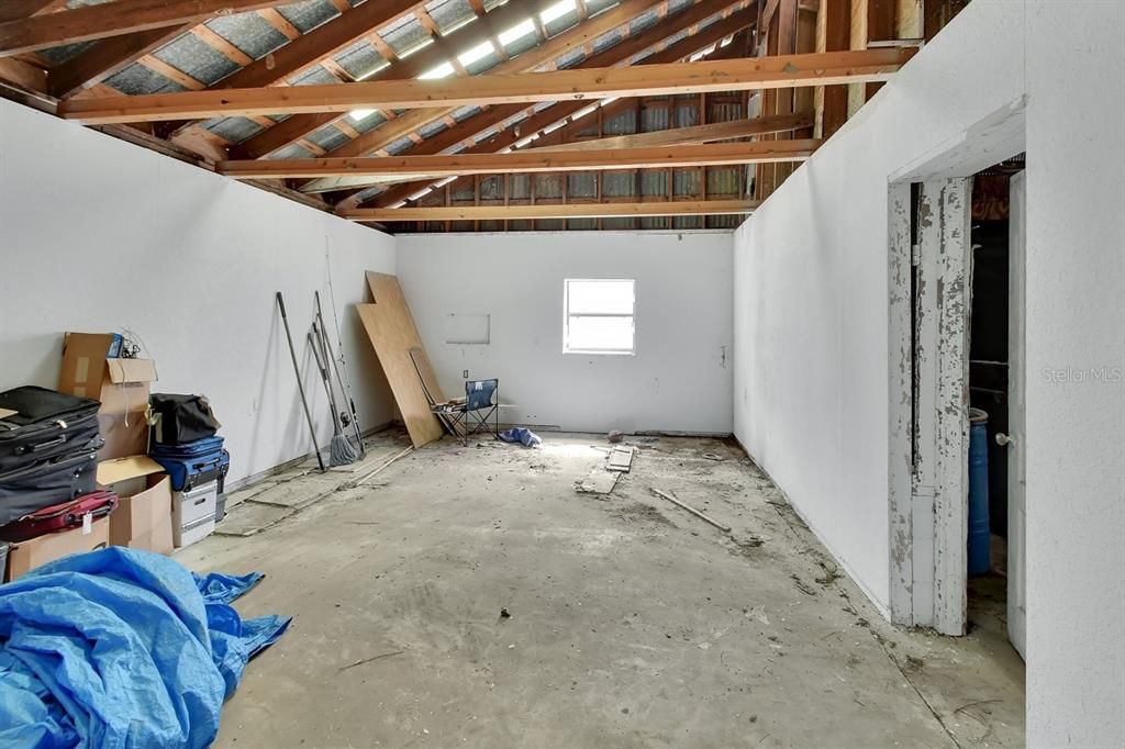 待售: $800,000 (6 贝兹, 3 浴室, 4900 平方英尺)