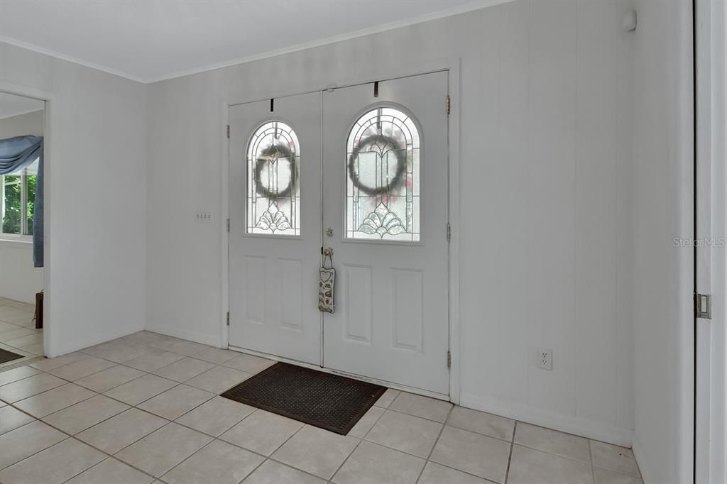 待售: $800,000 (6 贝兹, 3 浴室, 4900 平方英尺)