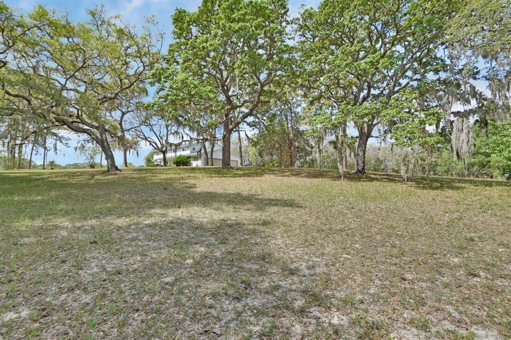 待售: $800,000 (6 贝兹, 3 浴室, 4900 平方英尺)