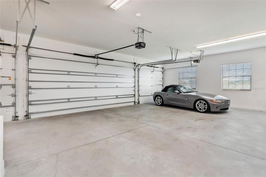 Large Expanded Garage...885 sq. ft.!