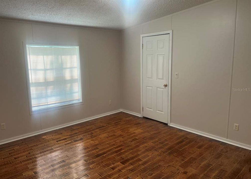 For Rent: $1,850 (3 beds, 2 baths, 2108 Square Feet)