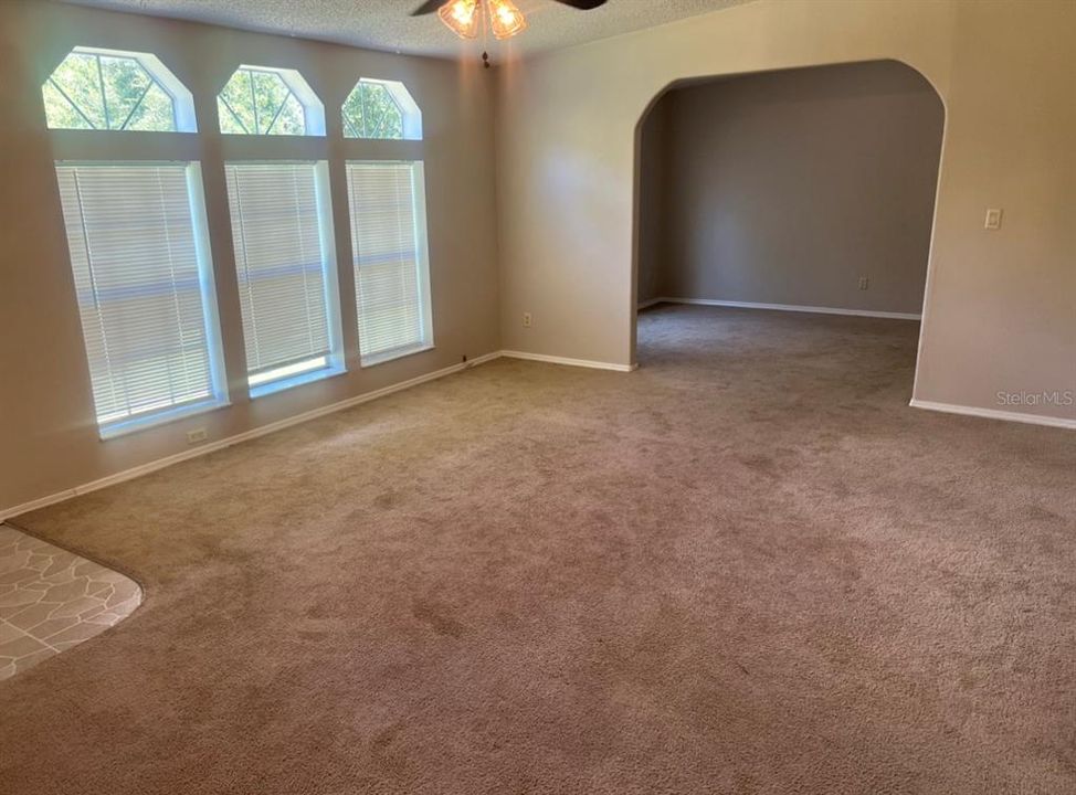 For Rent: $1,850 (3 beds, 2 baths, 2108 Square Feet)