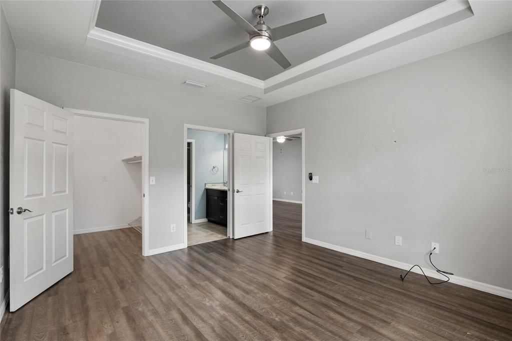 For Sale: $270,000 (2 beds, 2 baths, 1184 Square Feet)