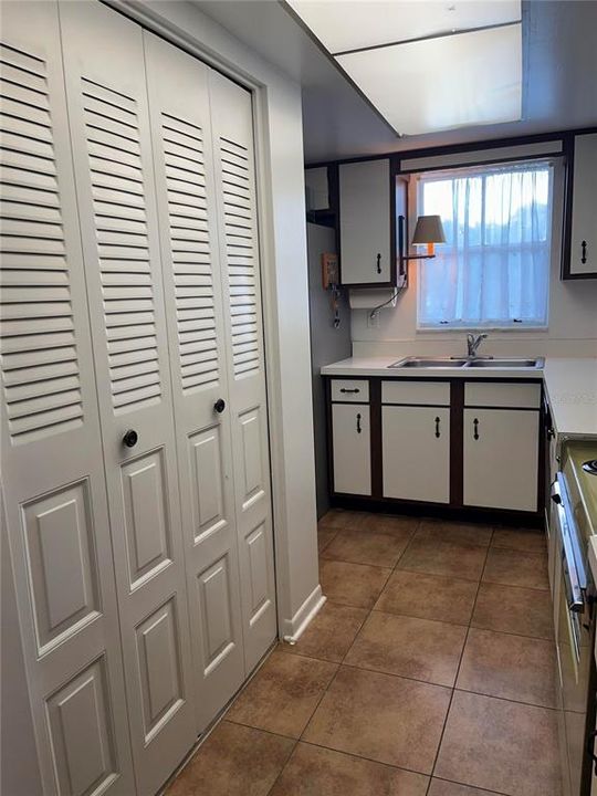 For Rent: $2,800 (2 beds, 2 baths, 1209 Square Feet)