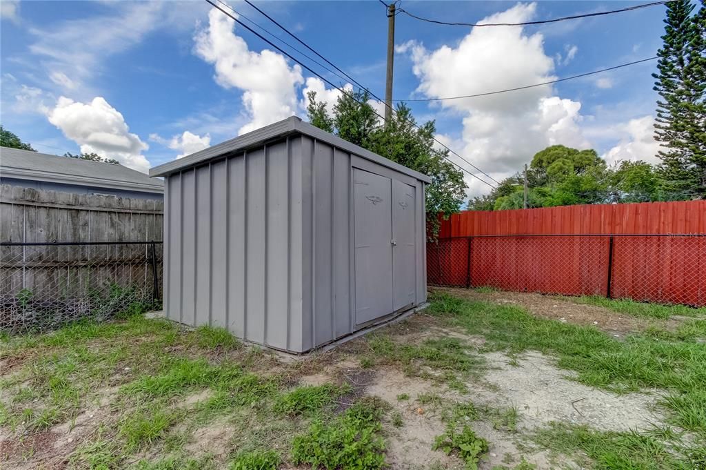 Active With Contract: $280,000 (3 beds, 2 baths, 1272 Square Feet)