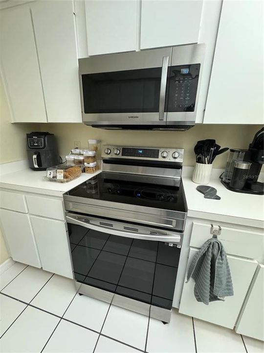 For Sale: $190,000 (2 beds, 2 baths, 1288 Square Feet)