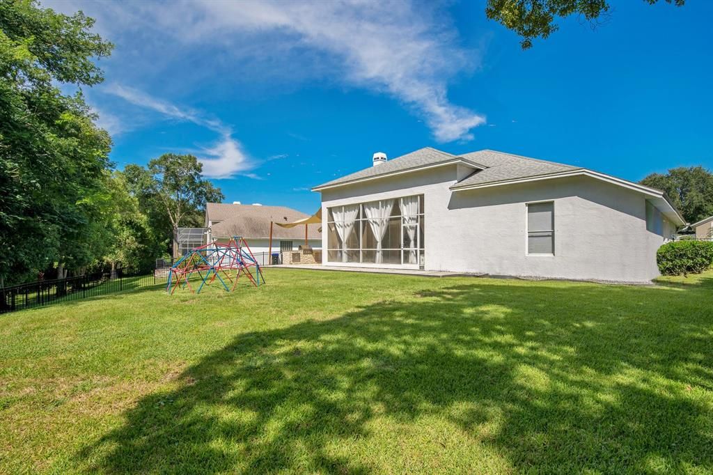 For Sale: $625,000 (3 beds, 2 baths, 1894 Square Feet)