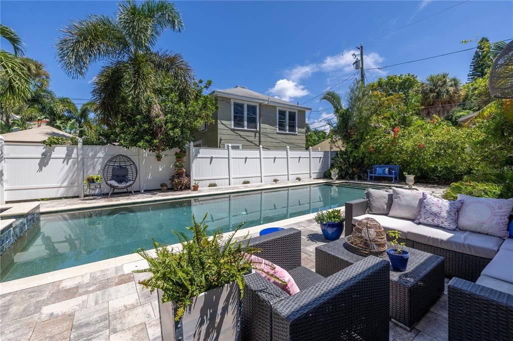 Active With Contract: $1,395,000 (3 beds, 3 baths, 2236 Square Feet)