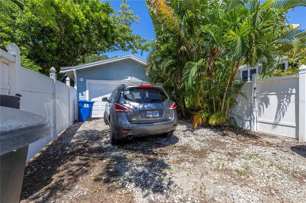 Active With Contract: $1,395,000 (3 beds, 3 baths, 2236 Square Feet)