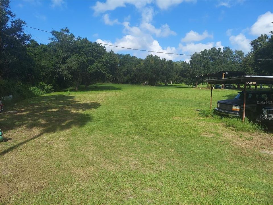 En Venta: $650,000 (4.94 acres)