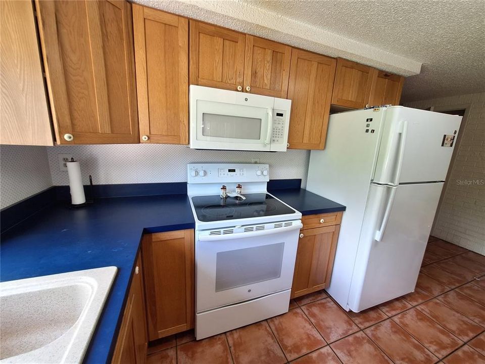 For Sale: $264,900 (2 beds, 2 baths, 1519 Square Feet)