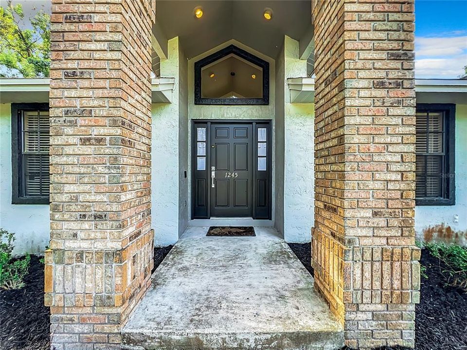 Front Walk & Entry