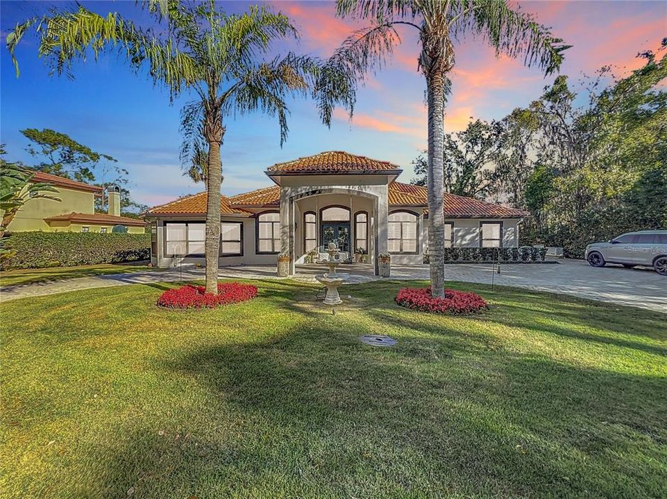 For Sale: $2,395,000 (7 beds, 6 baths, 6374 Square Feet)