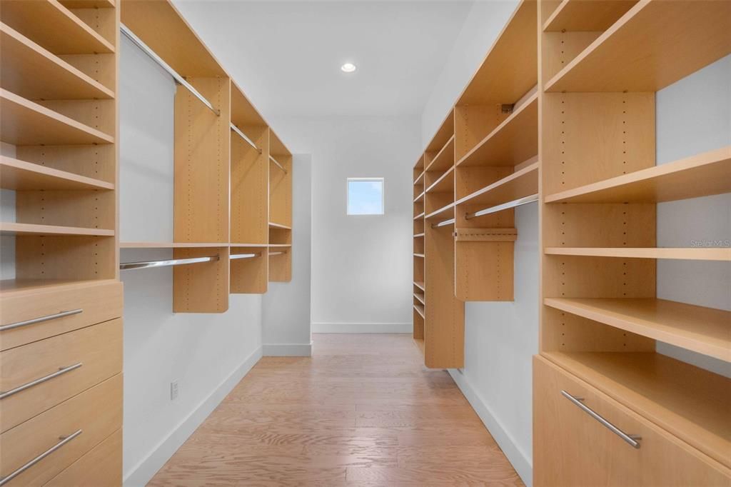 Master Closet, Open Design