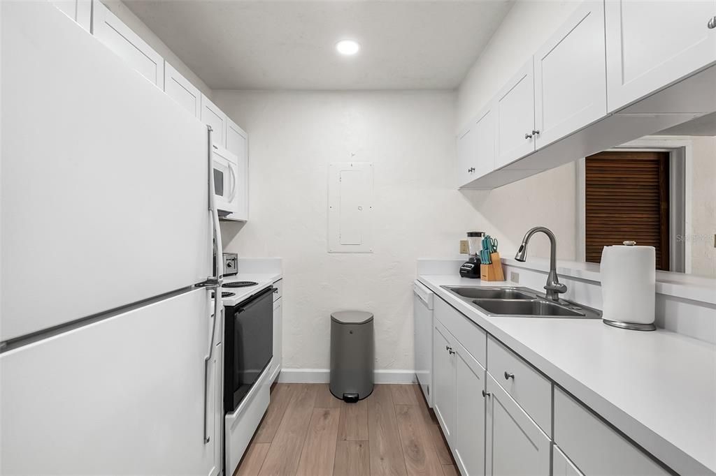 For Rent: $1,575 (2 beds, 2 baths, 1123 Square Feet)