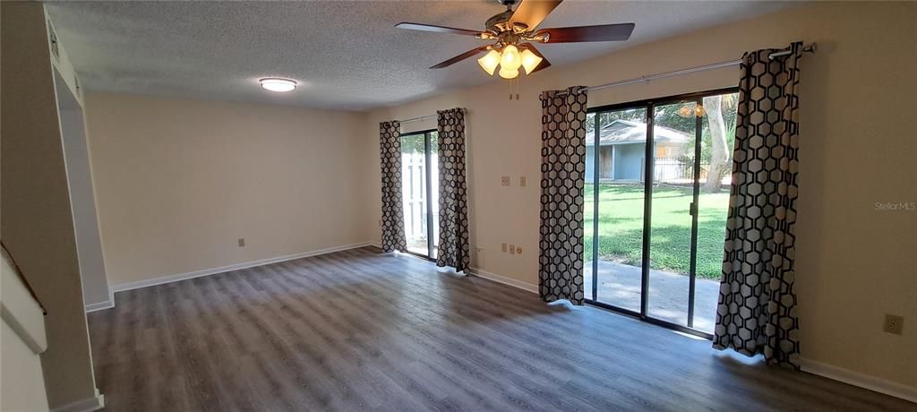 For Rent: $1,595 (3 beds, 2 baths, 1385 Square Feet)