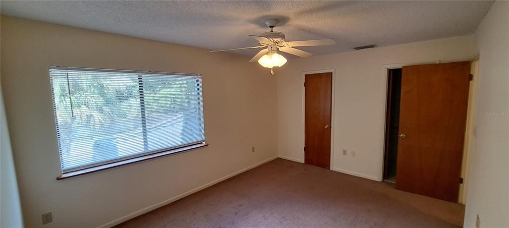 For Rent: $1,595 (3 beds, 2 baths, 1385 Square Feet)