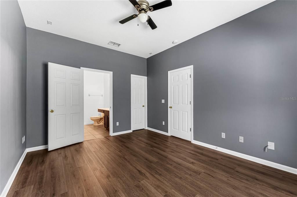 Primary bedroom includes a walk-in closet and en-suite bath.