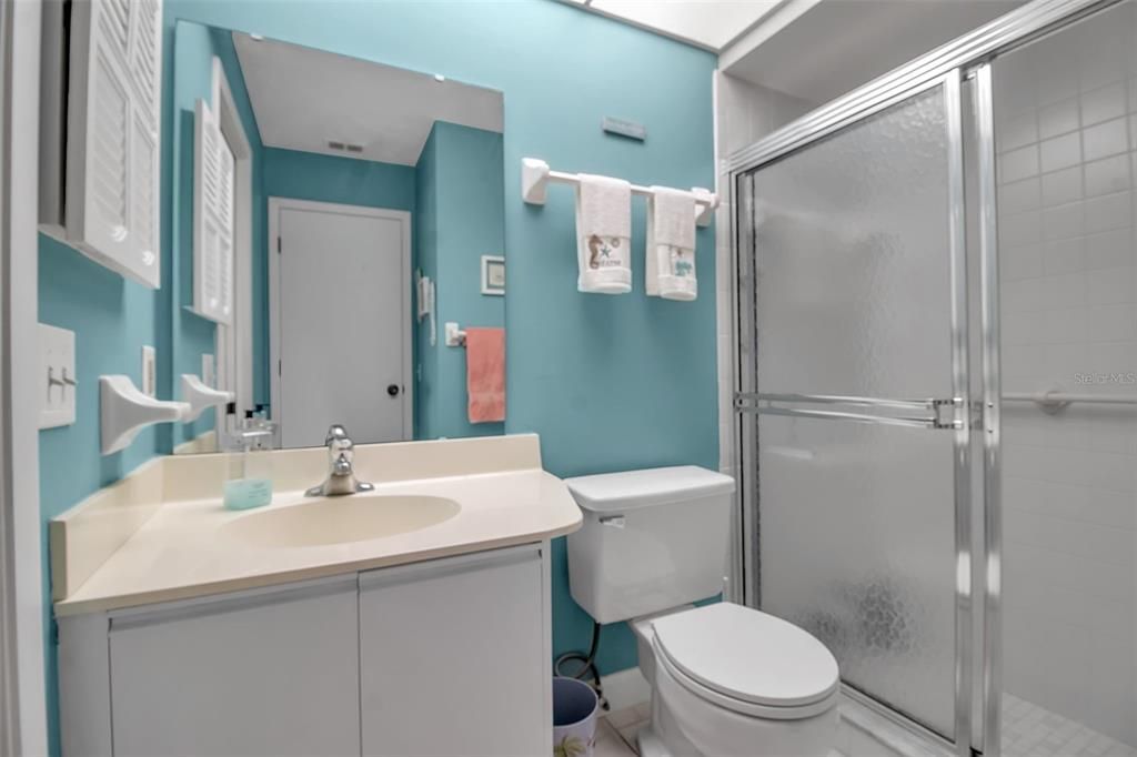 For Sale: $234,500 (2 beds, 2 baths, 1196 Square Feet)