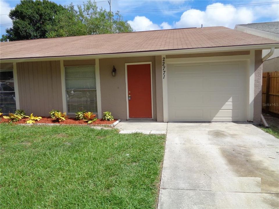 For Rent: $1,745 (3 beds, 2 baths, 1041 Square Feet)