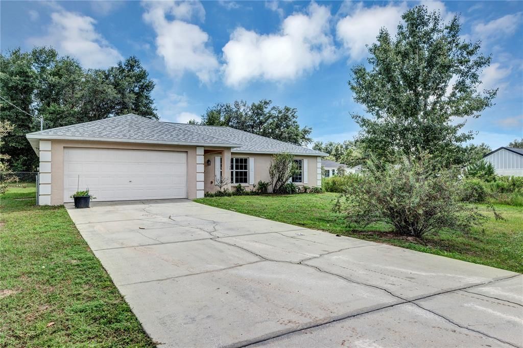 Active With Contract: $223,000 (3 beds, 2 baths, 1346 Square Feet)