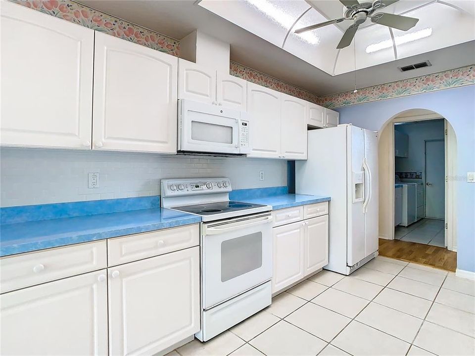 For Sale: $360,000 (3 beds, 2 baths, 1915 Square Feet)