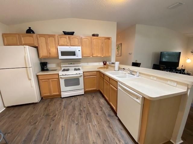 For Rent: $2,000 (2 beds, 2 baths, 1156 Square Feet)