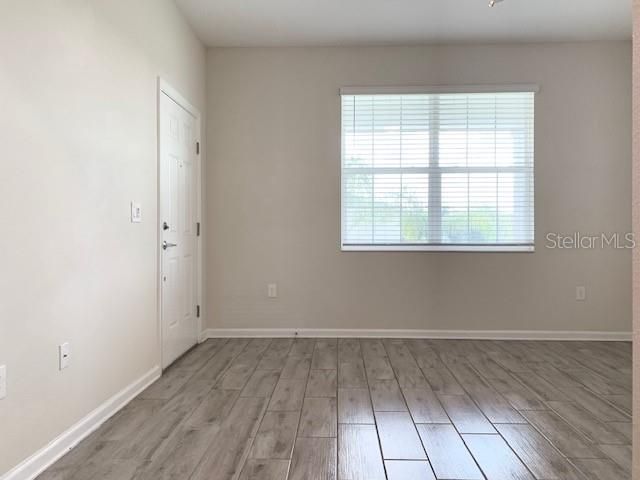 For Rent: $2,745 (4 beds, 2 baths, 2090 Square Feet)