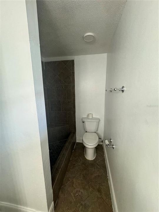 For Rent: $1,500 (3 beds, 2 baths, 1482 Square Feet)