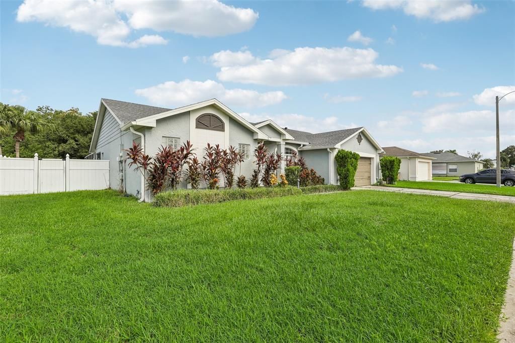 For Sale: $425,000 (3 beds, 2 baths, 1779 Square Feet)