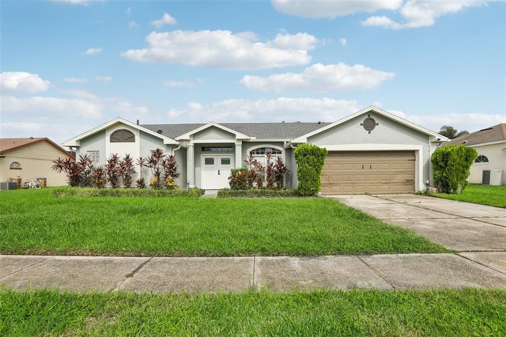 For Sale: $425,000 (3 beds, 2 baths, 1779 Square Feet)