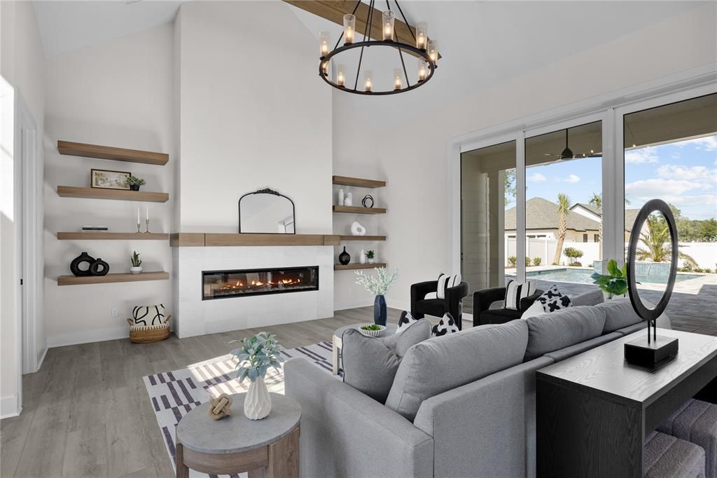 合同活跃: $1,283,300 (4 贝兹, 4 浴室, 3471 平方英尺)