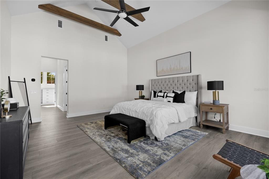 合同活跃: $1,283,300 (4 贝兹, 4 浴室, 3471 平方英尺)