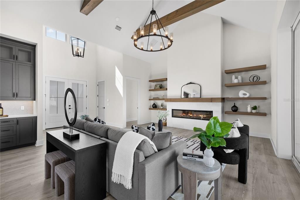 合同活跃: $1,283,300 (4 贝兹, 4 浴室, 3471 平方英尺)