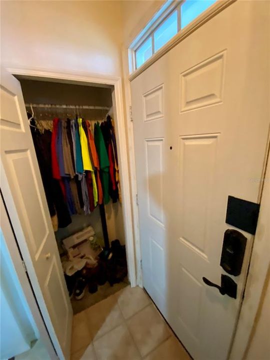 Foyer with Closet2