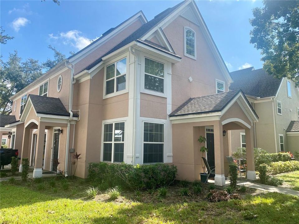 1st Floor Condo with Garage