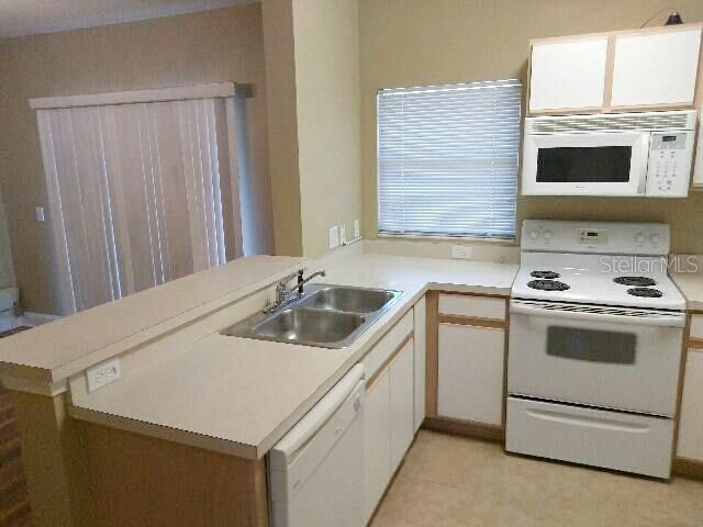 For Rent: $1,750 (2 beds, 2 baths, 1240 Square Feet)