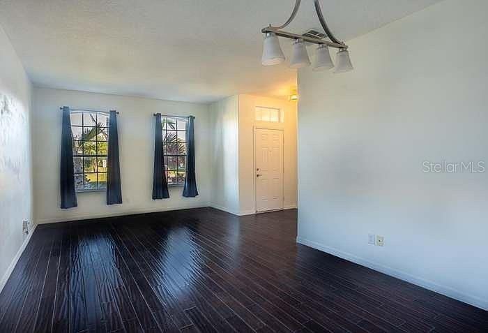 For Rent: $2,600 (4 beds, 2 baths, 2177 Square Feet)