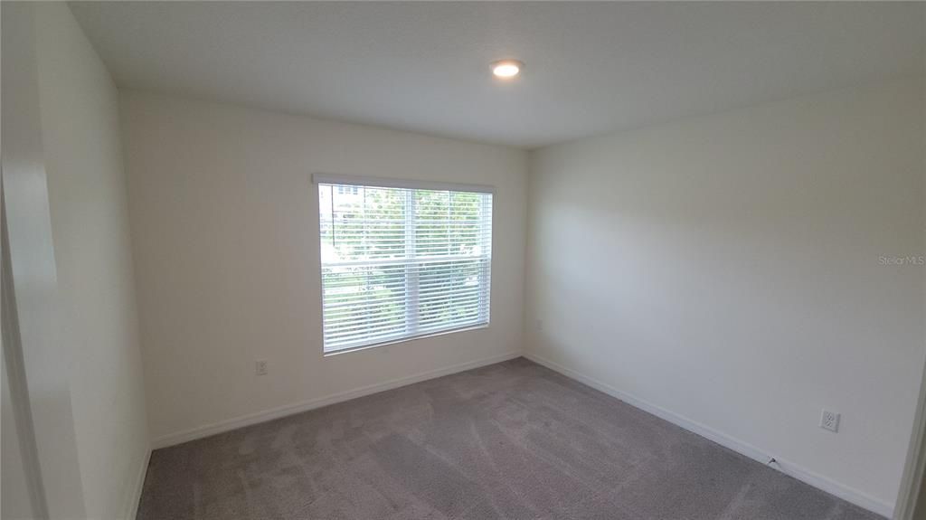 For Rent: $2,075 (3 beds, 2 baths, 1676 Square Feet)