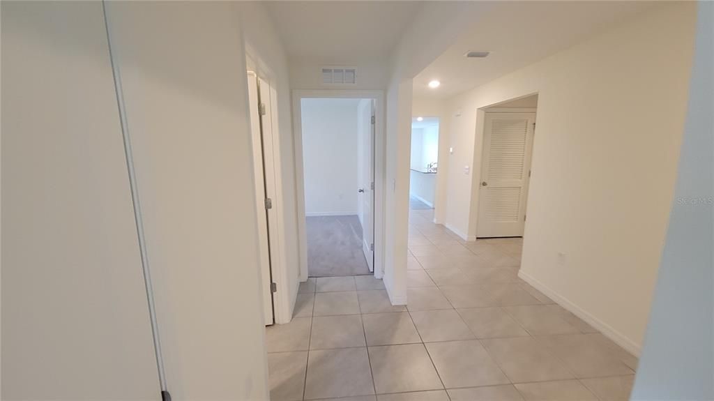 For Rent: $2,075 (3 beds, 2 baths, 1676 Square Feet)