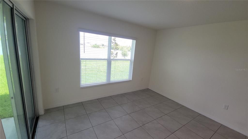 For Rent: $2,075 (3 beds, 2 baths, 1676 Square Feet)