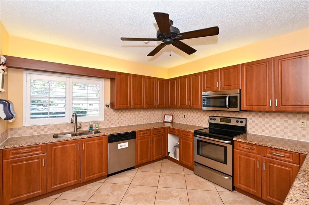 Pinebrook clubhouse kitchen