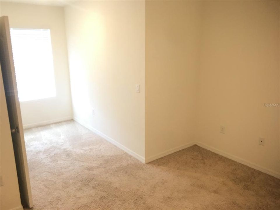 For Rent: $1,750 (3 beds, 2 baths, 1672 Square Feet)